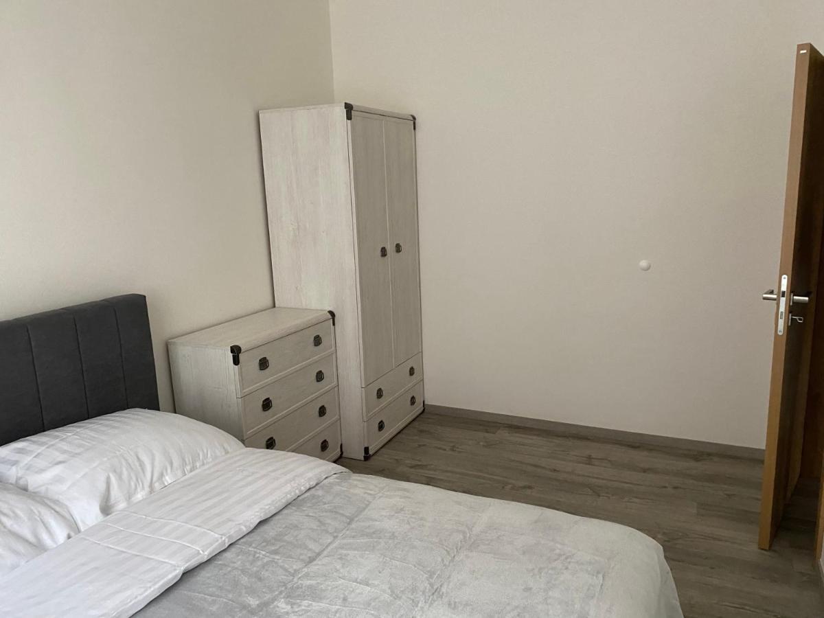Klicperovo 3Kk Διαμέρισμα Χράντεκ Κράλοβε Εξωτερικό φωτογραφία