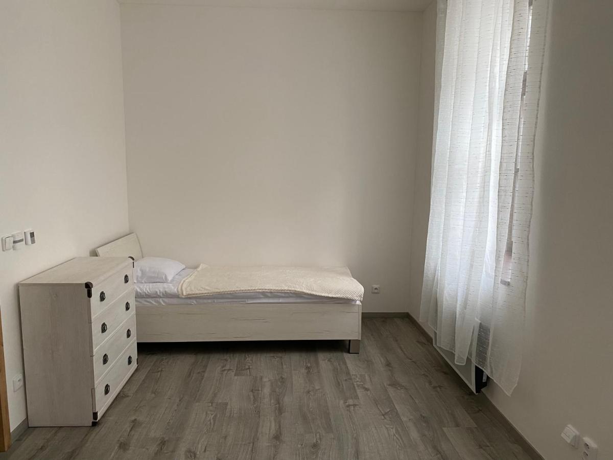 Klicperovo 3Kk Διαμέρισμα Χράντεκ Κράλοβε Εξωτερικό φωτογραφία